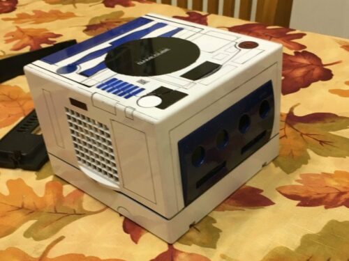 game cube painted to look like R2D2
